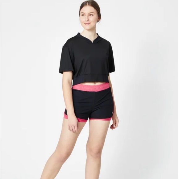 SofiBella women’s Phoenix shorts 71% Nylon 29% Elastane with Moisture Wicking - Picture 1 of 5